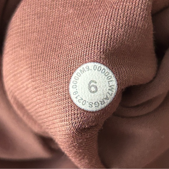 Lululemon Align High Rise 4” Bike Short Red Dust - Picture 7 of 7